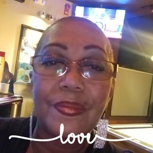 Meet your Posher, Shellette